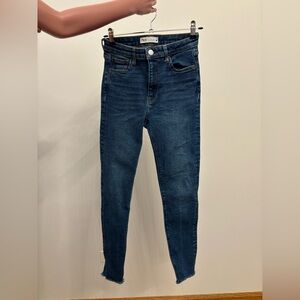 Zara Jeans